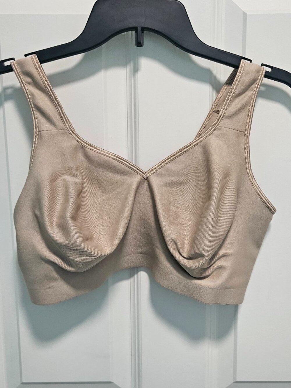Hanes Nude Seamless Wireless Comfort Bra 3XL NWOT